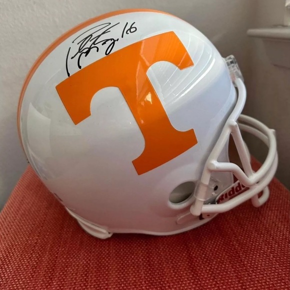 Peyton Manning Signed Helmet University Of Tennessee Volunteers JSA COA - Picture 3 of 10